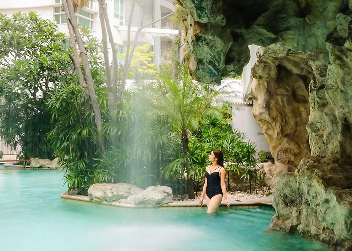 Dusit Suites Hotel Ratchadamri, Bangkok
